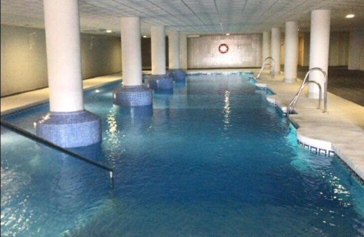 Apartment Deluxe Roquetas De Mar Con Golf Y Piscina Climatizada, Parking Privado