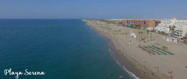 Deluxe Roquetas De Mar Con Golf Y Piscina Climatizada, Parking Privado Apartment